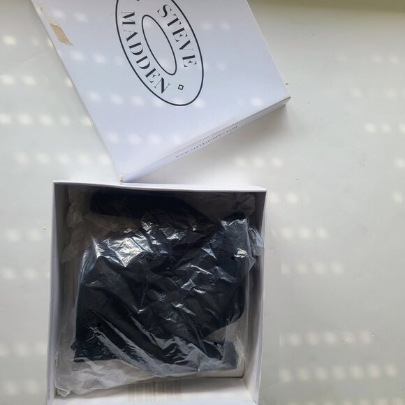 Steve Madden 'Edit' Black Suede Slouchy Heeled Ankle Booties Women's Size 7 - Picture 10 of 12